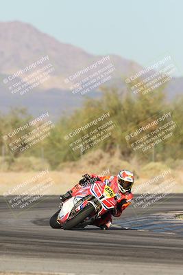 media/Nov-02-2025-CVMA (Sun) [[337aff29ab]]/Race 17-Amateur Supersport Middleweight/